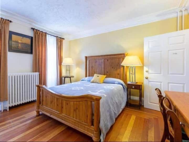 Sunny Home B&B Шарлоттаун Экстерьер фото